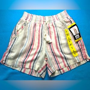 Briggs’ New York, Size Small Ladies’ Linen Blend Shorts